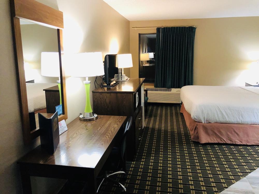 Americinn By Wyndham Columbus Wisconsin Esterno foto