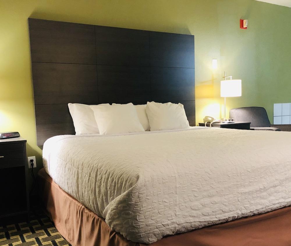 Americinn By Wyndham Columbus Wisconsin Esterno foto