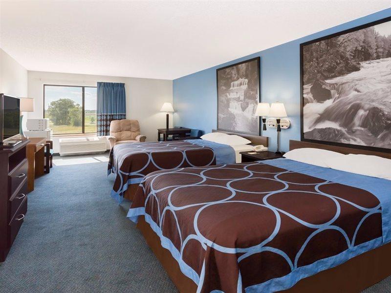 Americinn By Wyndham Columbus Wisconsin Esterno foto