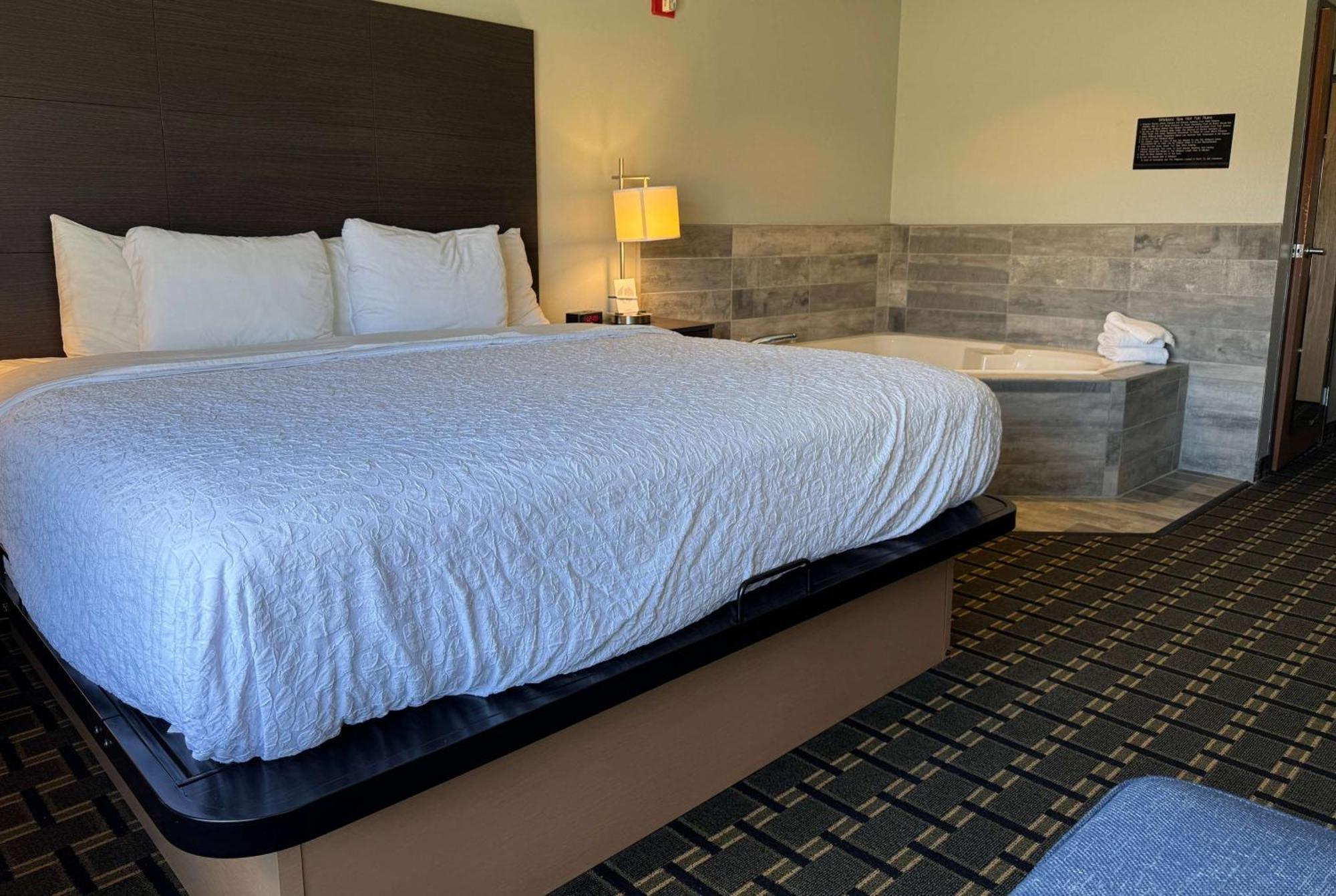 Americinn By Wyndham Columbus Wisconsin Esterno foto