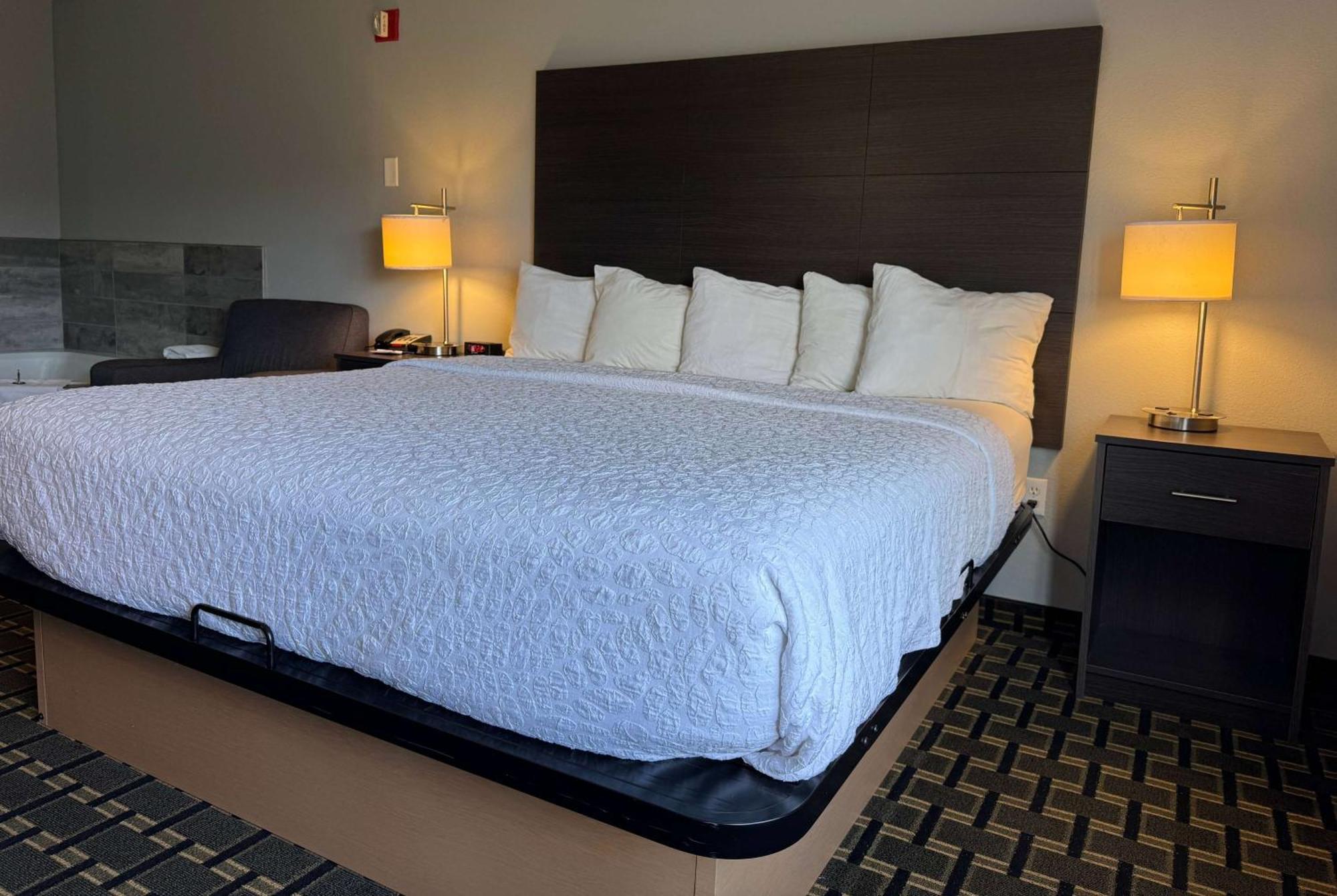Americinn By Wyndham Columbus Wisconsin Esterno foto