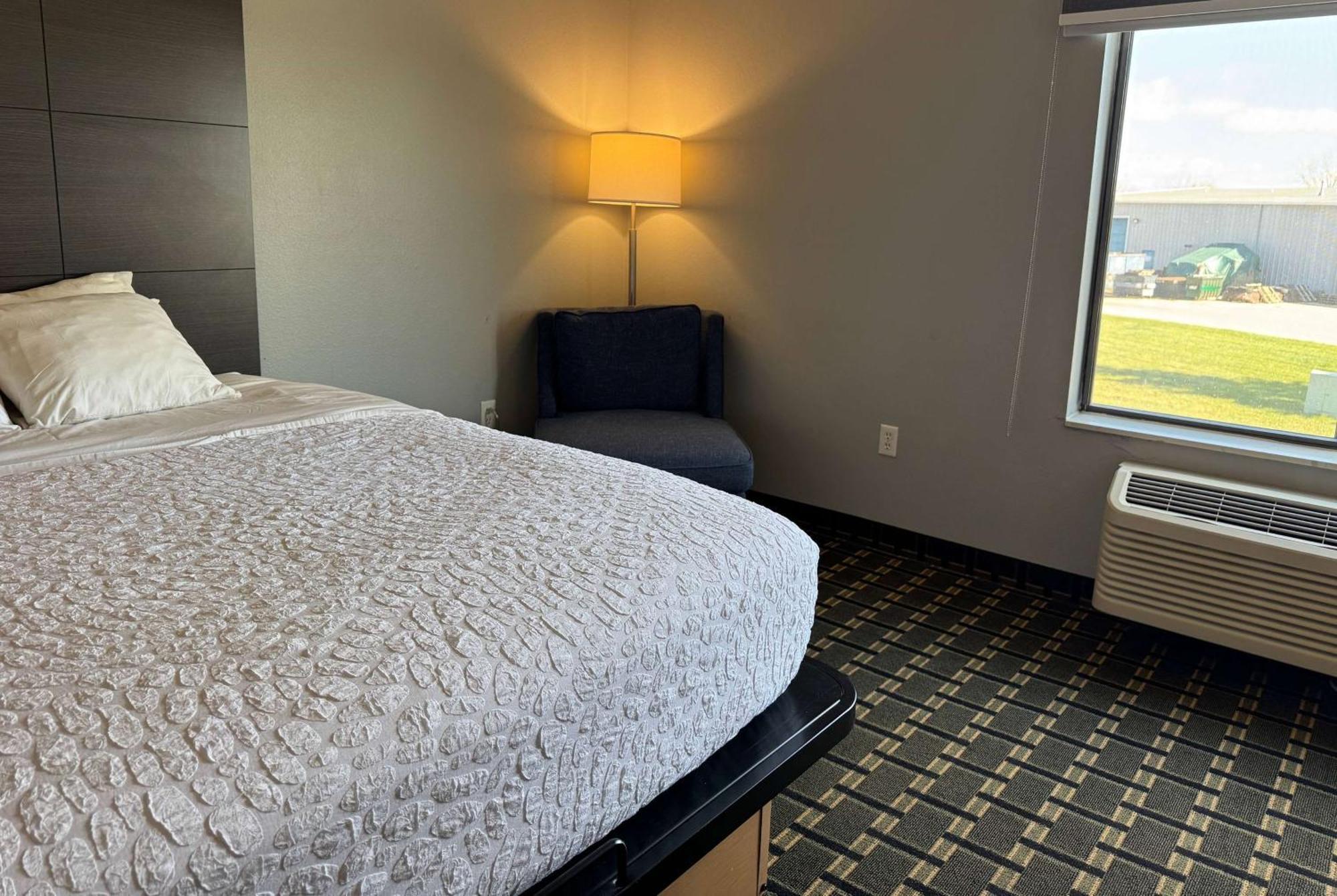 Americinn By Wyndham Columbus Wisconsin Esterno foto