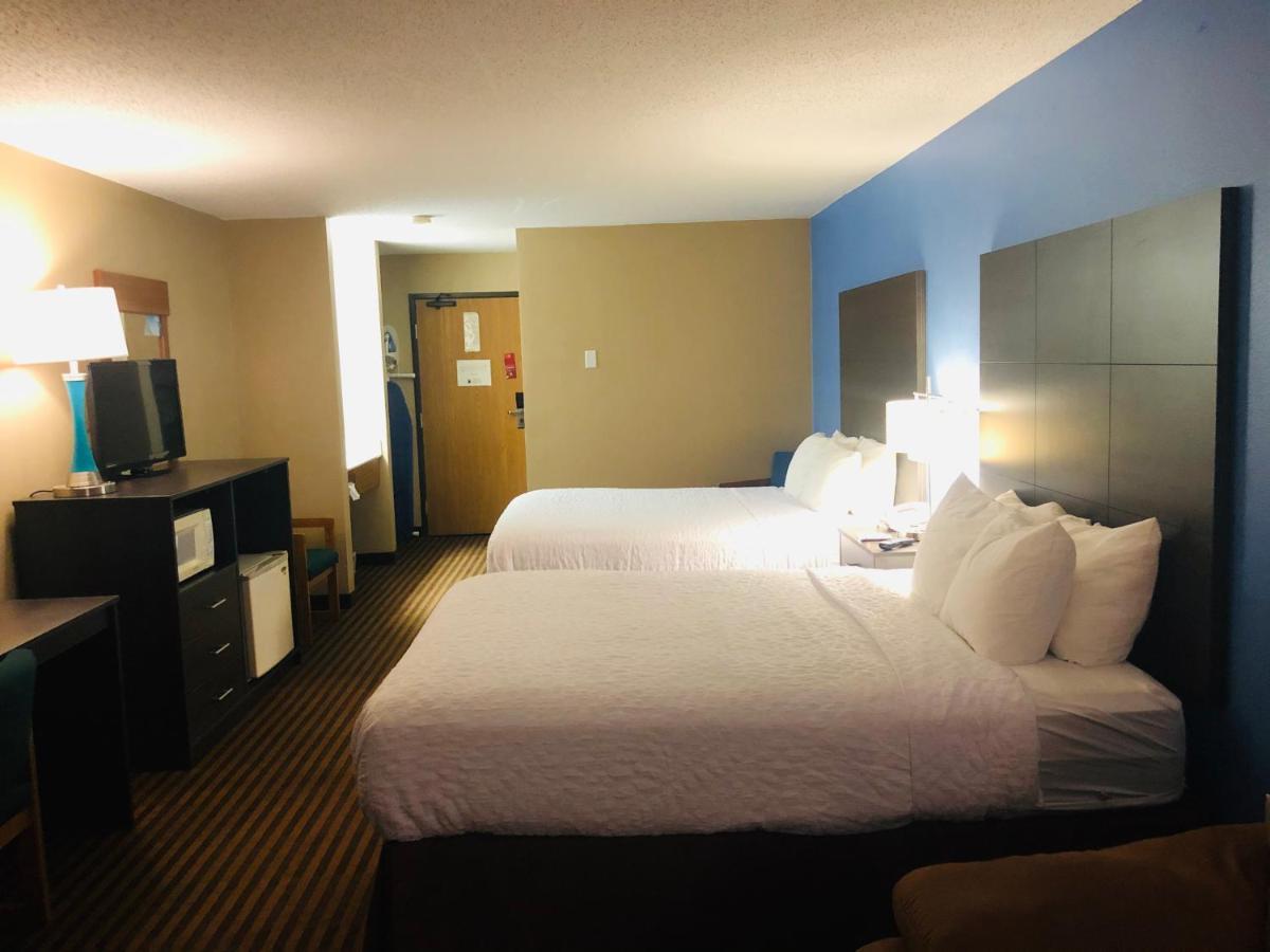 Americinn By Wyndham Columbus Wisconsin Esterno foto